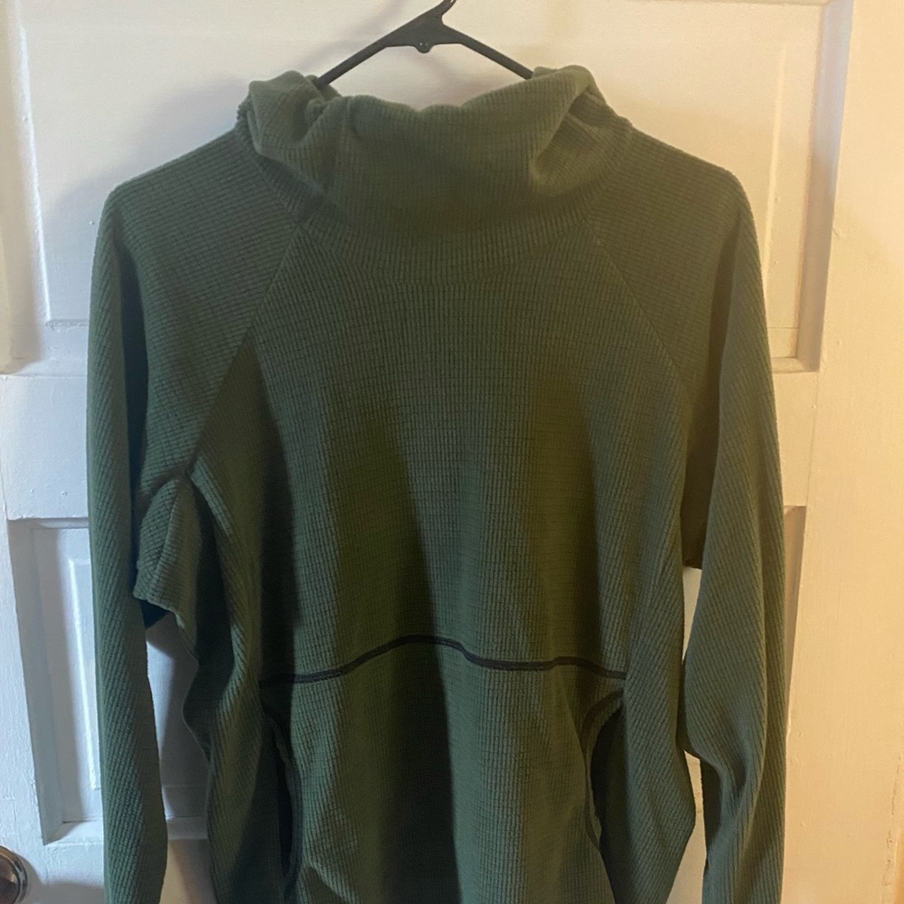 Mens medium Melanzana- worn 4 times
